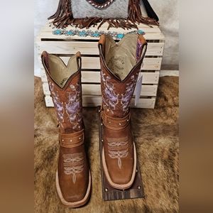 RODEO BOOTS BRAND NEW